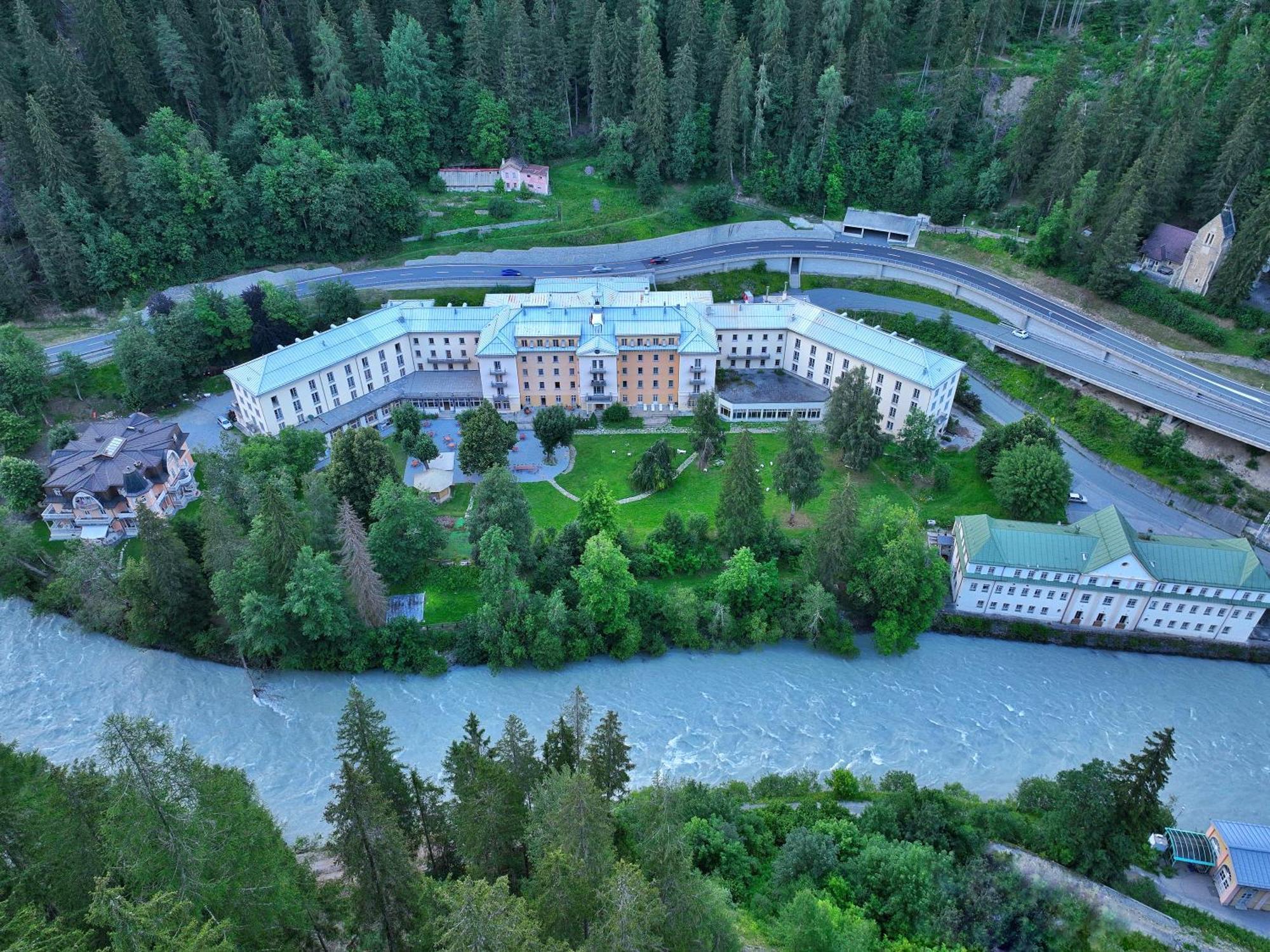 Scuol Palace - Culture, Nature & Health 外观 照片